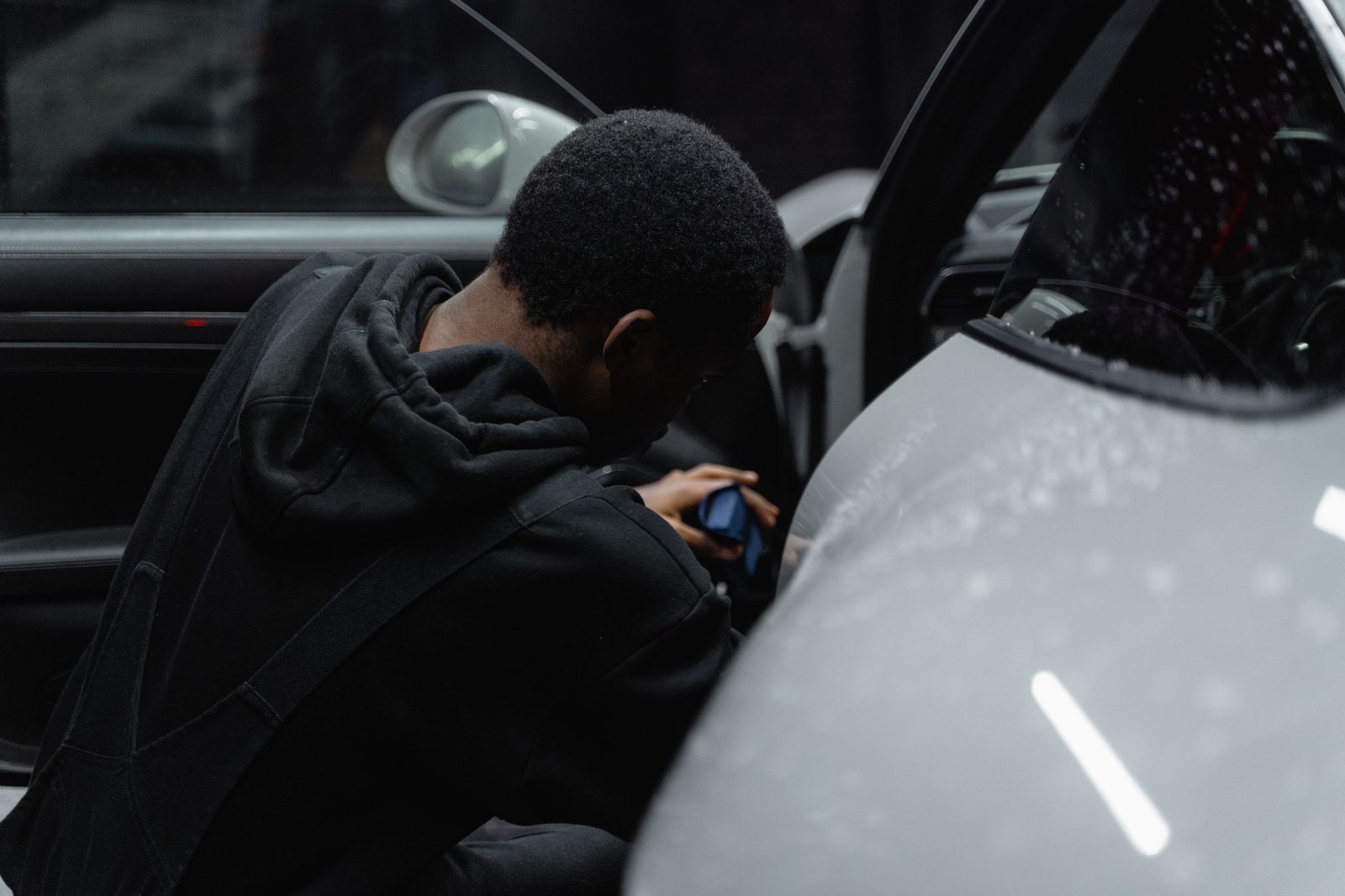 Cleaning a car interior with the right tools